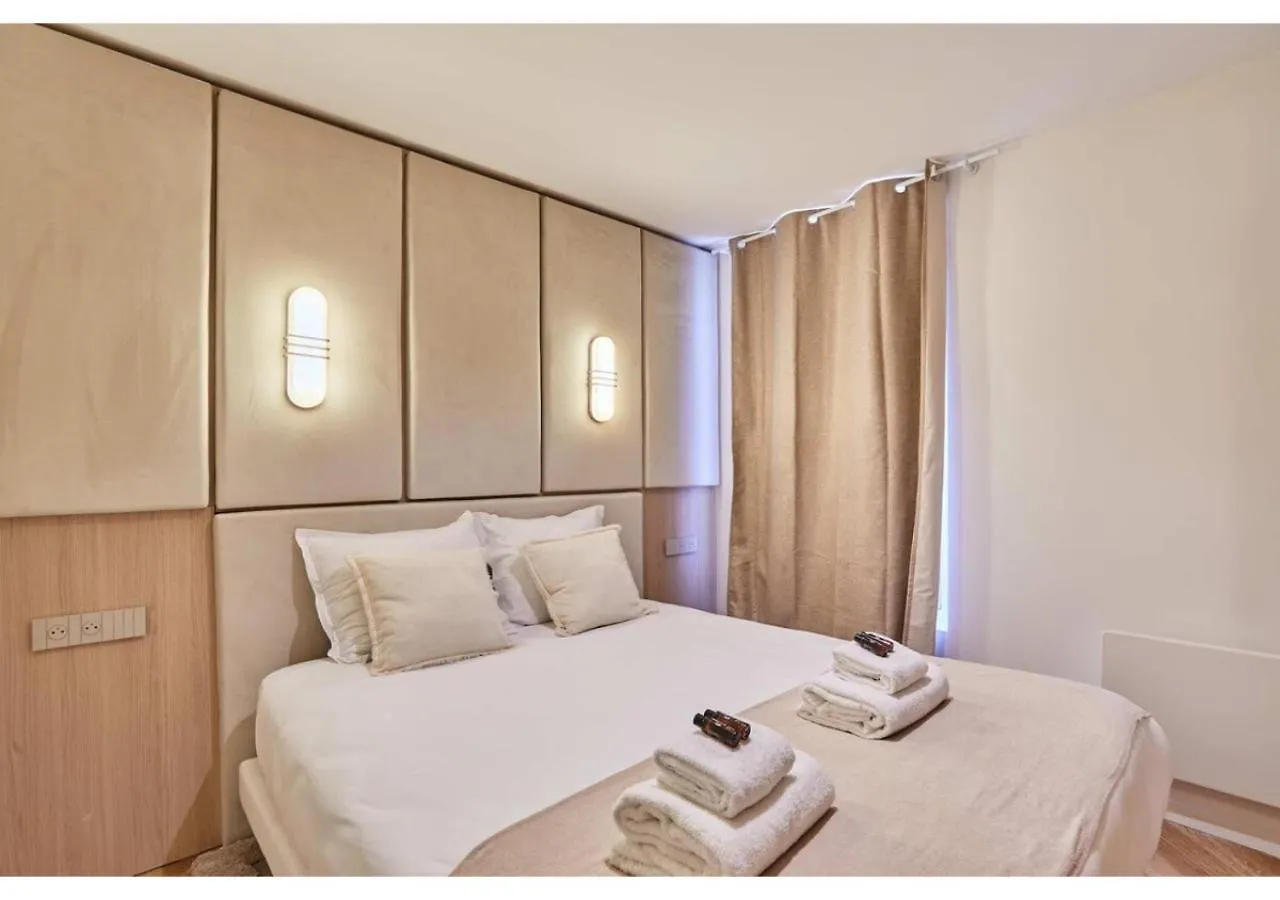 Sublim Ac Apartment Opera Madeleine Paris Frankrike
